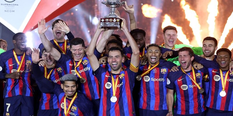 Bối cảnh của hàng công Barca và công cuộc đổi mới